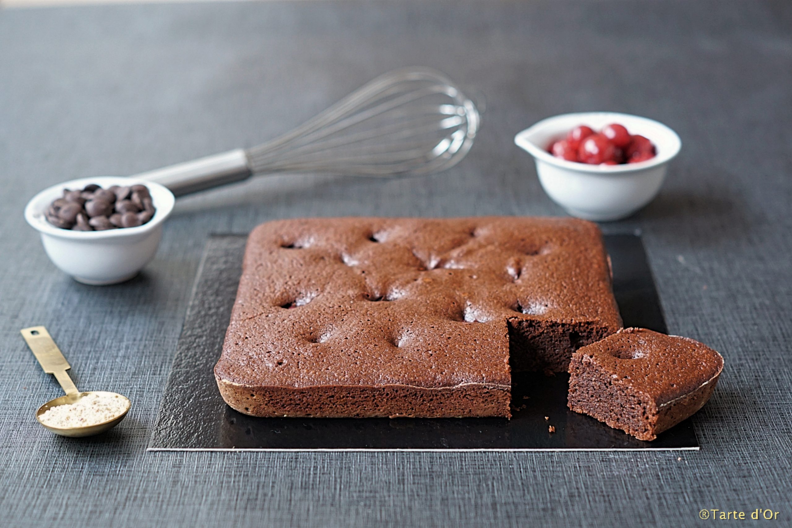 Chocolate/Hazelnut Giant French Financier